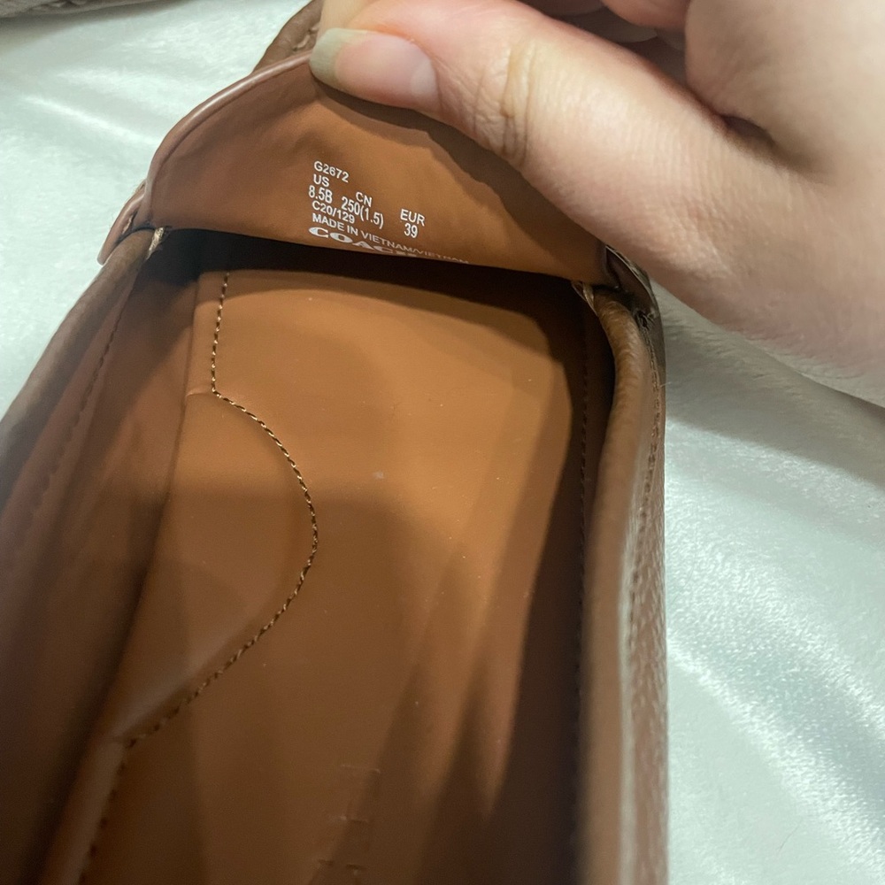 Coach Crosby Driver Turlock Flats Loafers in Tan Brown - Picture 7 of 12